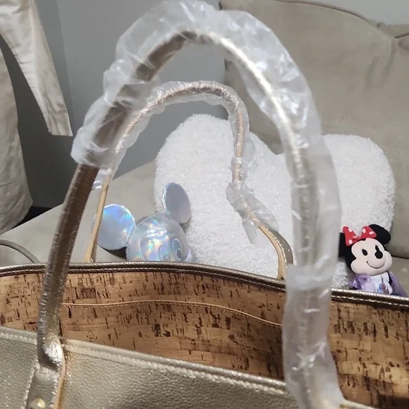 NWT Lilly Pulitzer Metallic Leather La La Tote Bag - Picture 4 of 8